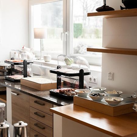 Hotel Vier Jahreszeiten Therme & Kliniken Bad Krozingen Naehe Freiburg & Schwarzwald Ideal Fuer Wellness Kur & Business Ausfluege 24H Check In- Wlan & Parken Gratis Exterior photo