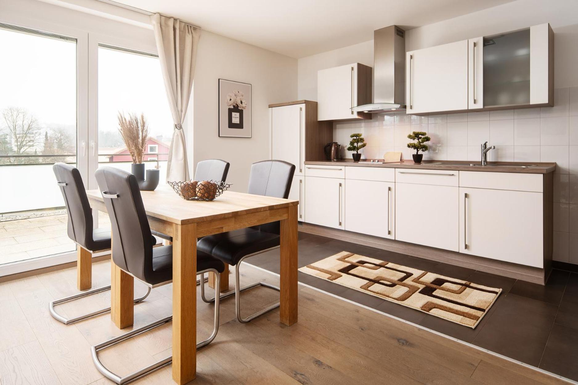 Hotel Vier Jahreszeiten Therme & Kliniken Bad Krozingen Naehe Freiburg & Schwarzwald Ideal Fuer Wellness Kur & Business Ausfluege 24H Check In- Wlan & Parken Gratis Exterior photo
